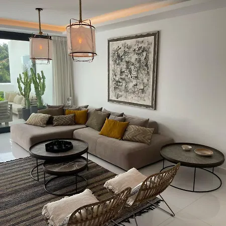 Siempre Mas Penthouse Atalaya Hills Golf Marbella 2 Large Bedrooms 4 Guests