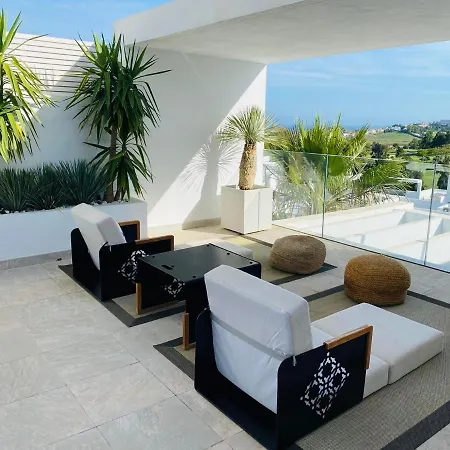 Apartment Siempre Mas Penthouse Atalaya Hills Golf Marbella 2 Large Bedrooms 4 Guests